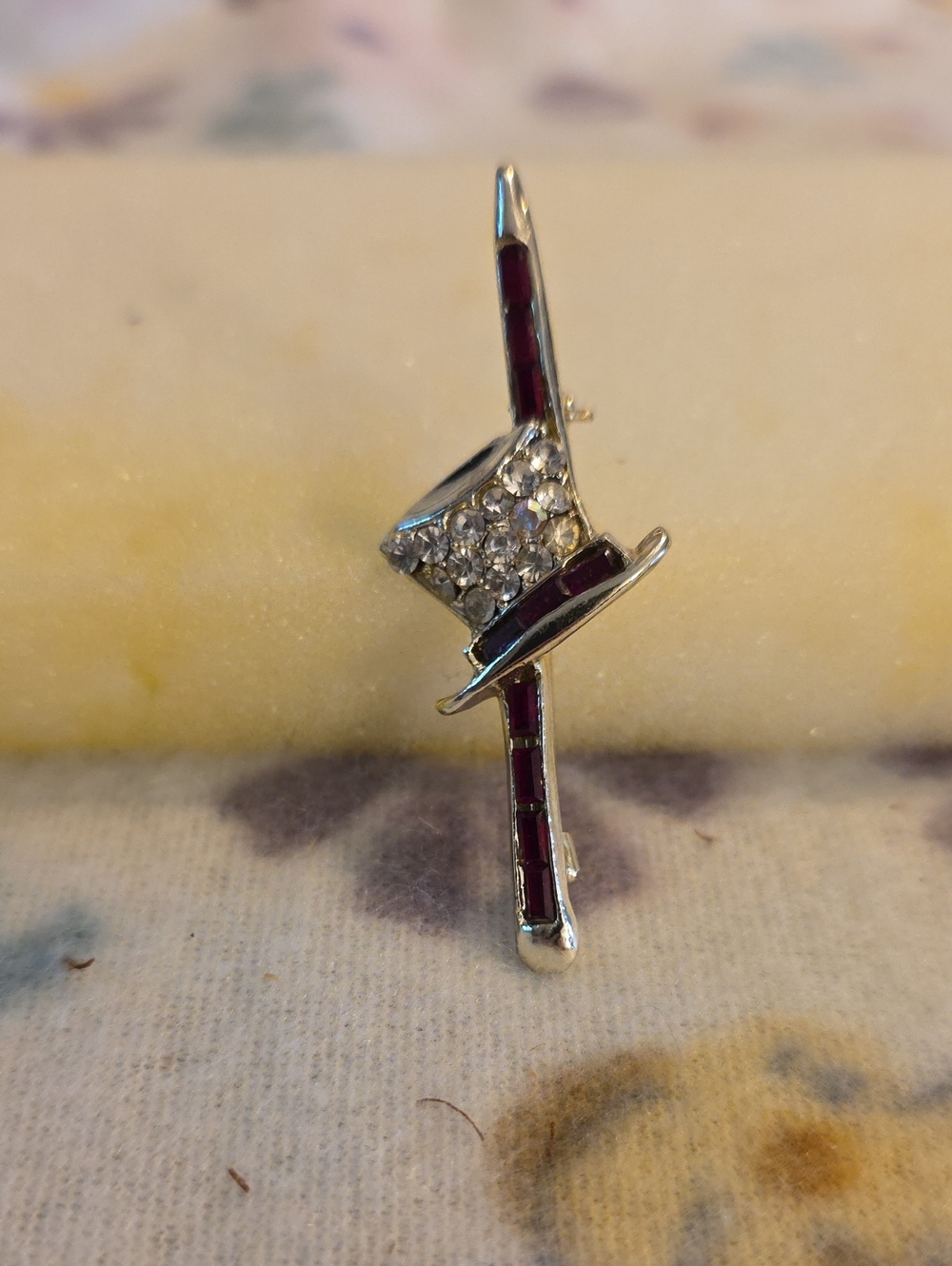 vintage silver-tone cane and top hat brooch